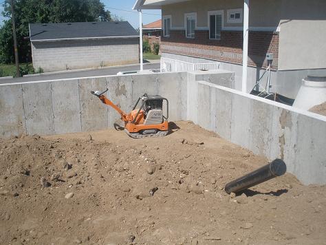 Image path: /cw2/Assets/product_full/p8300485-sm.jpg